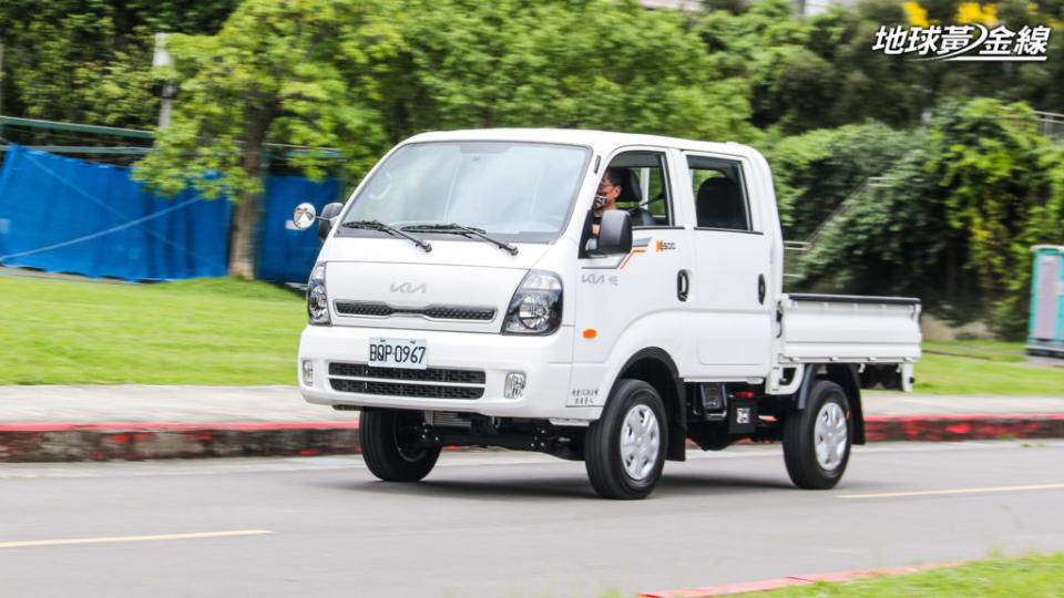 卡旺K2500手排四驅車型是相當容易上手的手排車。(攝影/ 陳奕宏)