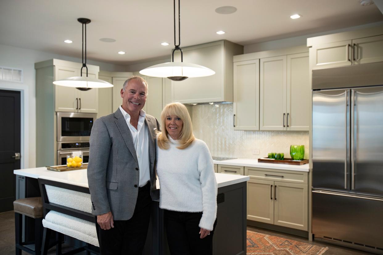 Dan and Liza Santy are the husband-and-wife team behind Phoenix residential real estate firm Santy Partners.