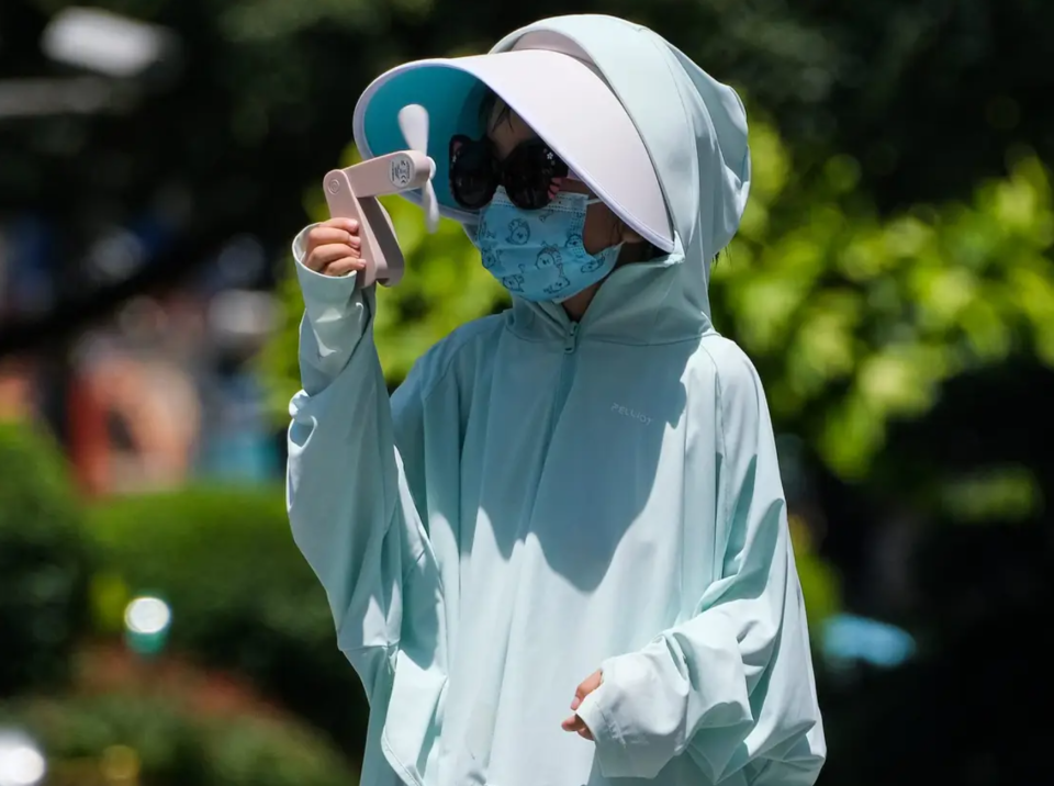 Ventilatoren können helfen, aber Vorsicht bei sehr heißen Temperaturen. - Copyright: He Penglei/China News Service via Getty Images