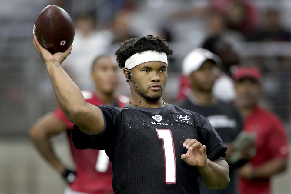 Arizona Cardinals' Kyler Murray (1) runs drills during the teams' NFL football training camp, Thursday, July 25, 2019, in Glendale, Ariz. (AP Photo/Matt York)