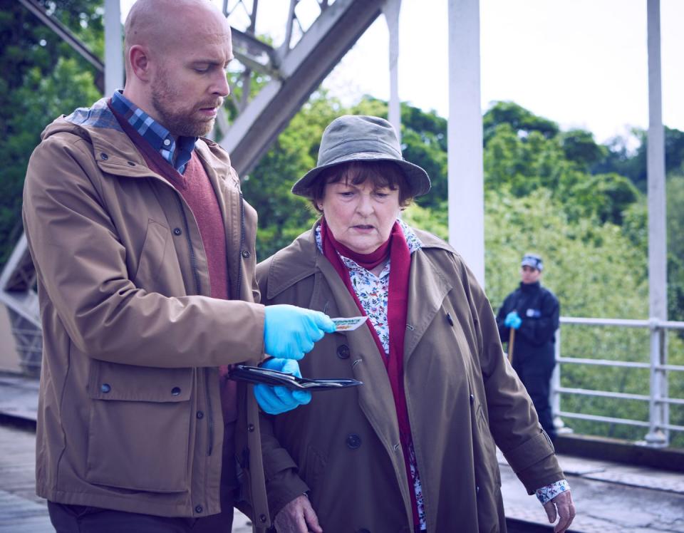 brenda blethyn, riley jones, vera, season 13