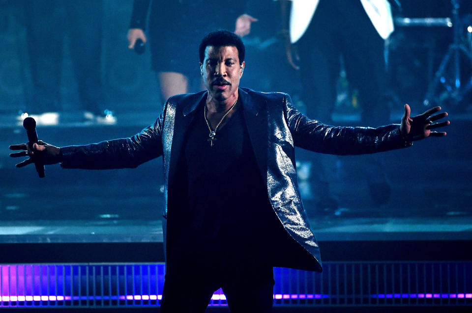 LOS ANGELES, CA - FEBRUARY 15:  2016 MusiCares Person of the Year honoree Lionel Richie performs onstage during The 58th GRAMMY Awards at Staples Center on February 15, 2016 in Los Angeles, California.  (Photo by Kevin Winter/WireImage)