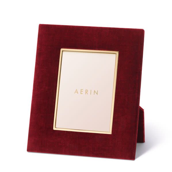 <p><strong>aerin</strong></p><p>aerin.com</p><p><strong>$425.00</strong></p><p><a href="https://www.aerin.com/19220007.html" rel="nofollow noopener" target="_blank" data-ylk="slk:Shop Now;elm:context_link;itc:0;sec:content-canvas" class="link ">Shop Now</a></p><p>Let them display their most cherished memory in this ultra luxurious—and romantic—picture frame. </p>