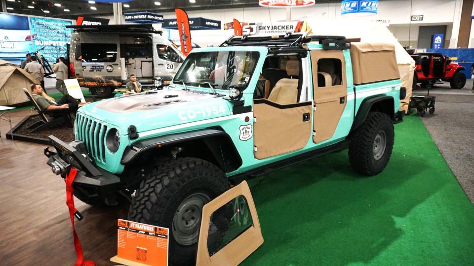 sema jeeps, broncos and 4x4s