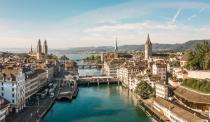 ... Zürich. Der wichtigste Wirtschaftsstandort der Schweiz ist demnach nicht nur eine der teuersten Städte der Welt, sondern dank der Stabilität des Landes und seiner Infrastruktur auch eine der lebenswertesten. (Bild: iStock/mr-fox)