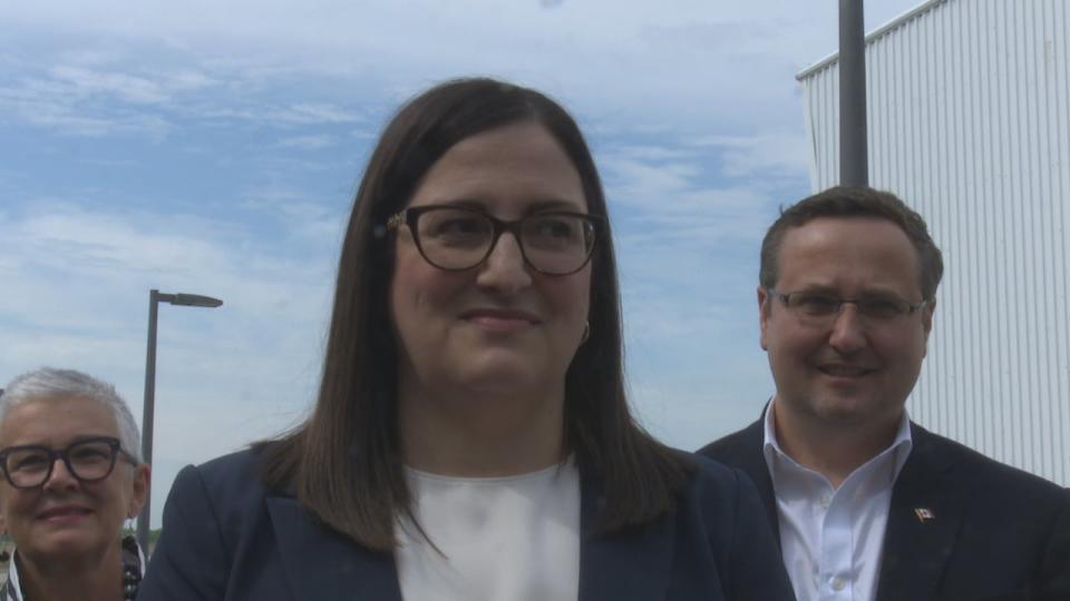 CEO of Connecting Windsor-Essex Joanne Soave, pictured with Essex County Warden Hilda MacDonald and Windsor-Tecumseh MP Irek Kusmierczyk. 