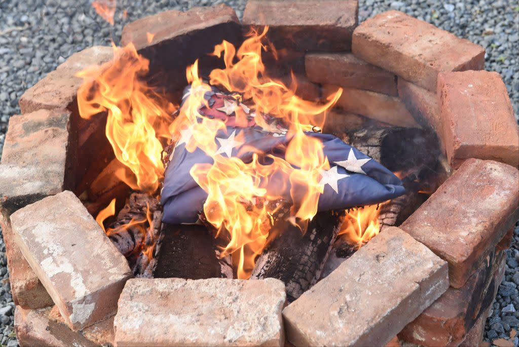 how to dispose of american flag