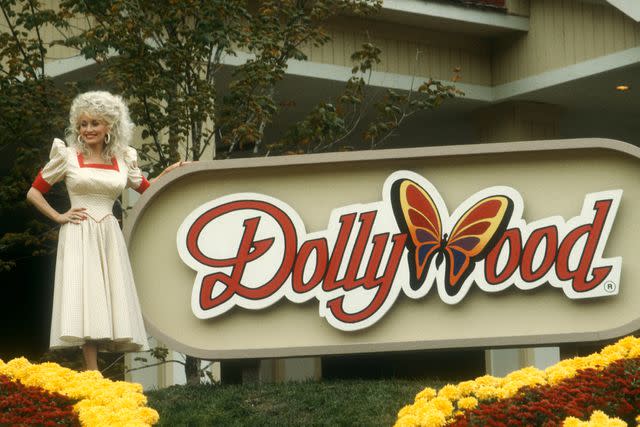 <p>Ron Davis/Getty</p> Dolly Parton at Dollywood in 1988