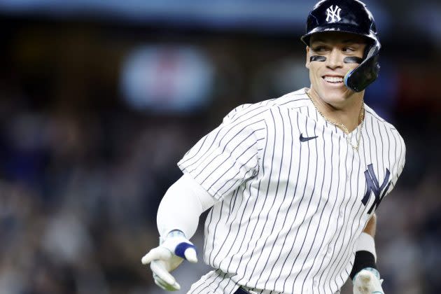 Aaron Judge hits AL record 62nd home run, breaking tie with Roger