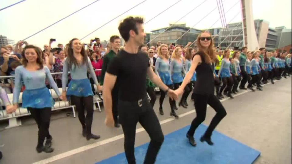 Almost 1700 people have helped set a new Guinness World Record for the longest Riverdance Line of Dancers in Dublin.