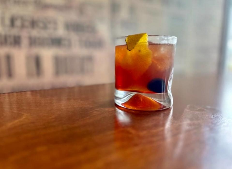 For Lexington Bourbon Week, participating bars and restaurants will offer a unique Old Fashioned and a signature bourbon drink such as the Blackberry Smash available at Goodwood Lexington.