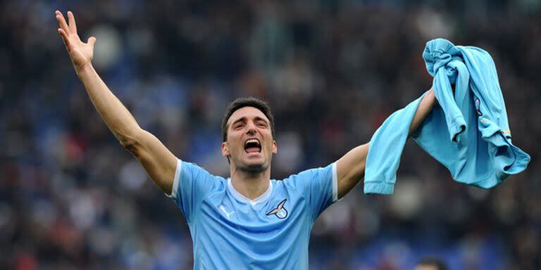 Scaloni jugó en Lazio durante seis años, entre 2007 y 2013, en donde ganó dos Copas Italia y una Supercopa