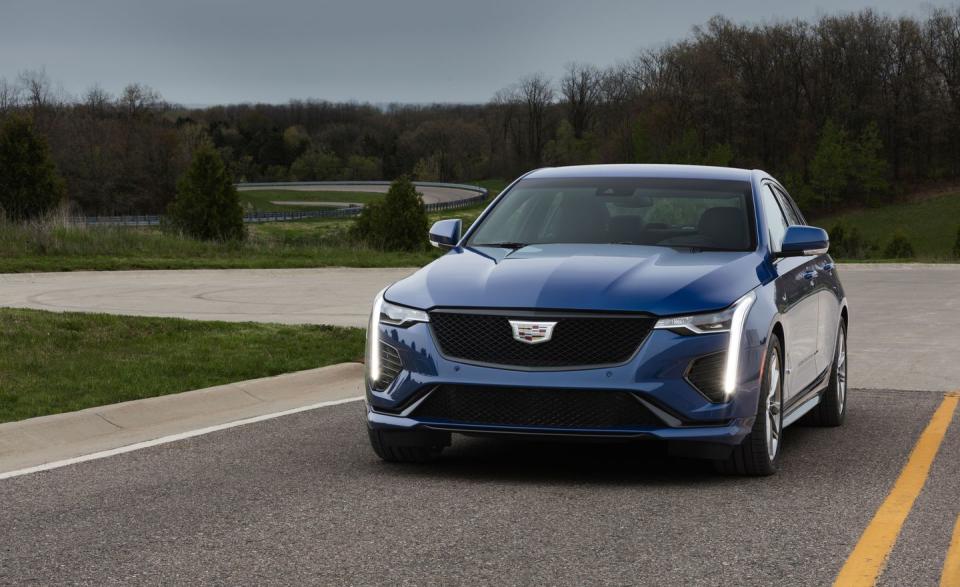 2020 Cadillac CT4-V in Photos