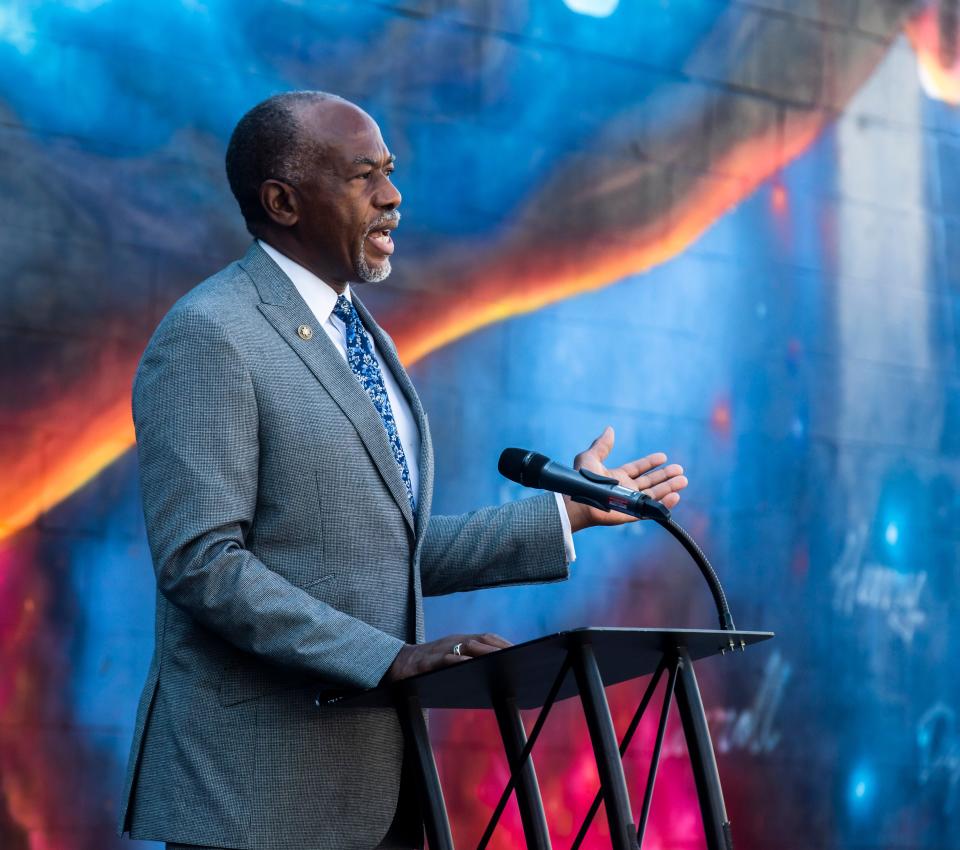 James Hildreth, president and CEO of Meharry Medical College, speaks during a press briefing held at the Titans mural on Korean Veterans Boulevard in Nashville, Tenn., on Sept. 17 to update the public on the city's response to COVID-19 and the strategy going forward.