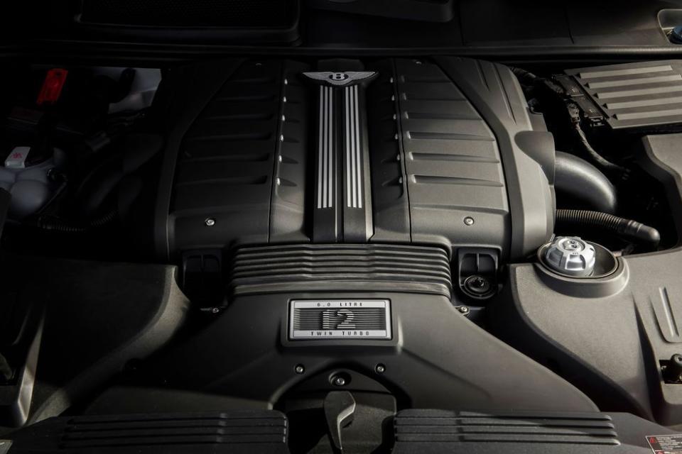 <img src="engine-vw.jpg"The Volkswagen V12 that powers the Bentley Continental, Flying Spur and Bentayga">