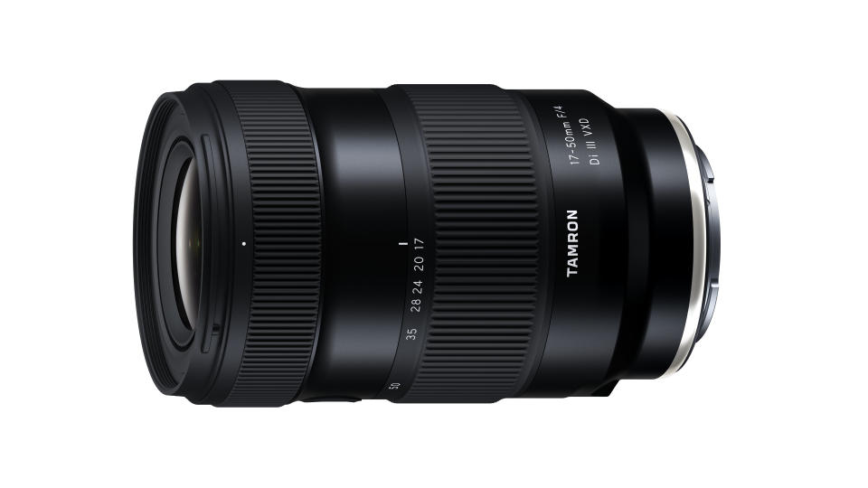 Tamron 17-50mm F/4 Di III VXD