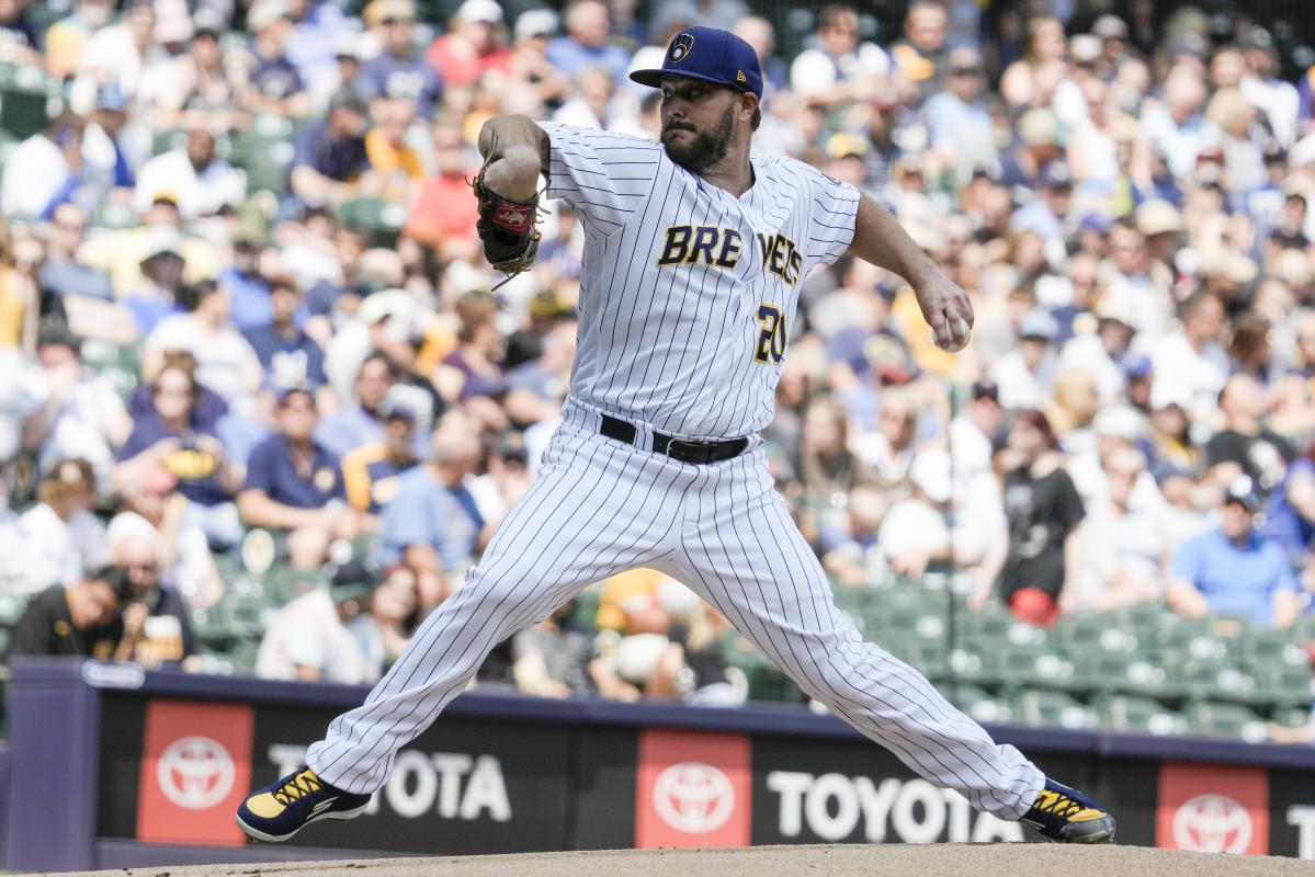 Brewers celebrate 'Free Mullet Day' with 5-0 victory over Pirates