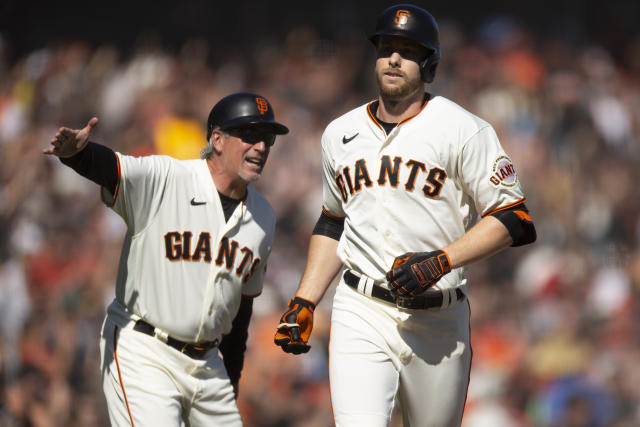 Giants miss chance to clinch NL West, fall to Padres in 10th - Seattle  Sports