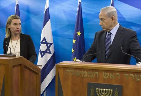 European Union foreign policy chief Federica Mogherini (L) attends a media conference with Israeli Prime Minister Benjamin Netanyahu in Jerusalem November 7, 2014. REUTERS/Jim Hollander/Pool