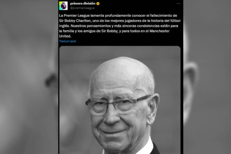 Bobby Charlton fue despedido en las redes sociales tras conocerse la noticia de su fallecimiento (Captura Twitter @premierleague)