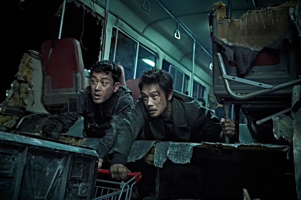 Ha Jung-woo (left) as Cho In-chang and Lee Byung-hun as Ri Jun-pyong in South Korean volcanic disaster movie Ashfall. (PHOTO: Encore Films)