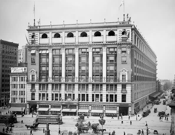 1905 R.H. Macy and Co., New York City, USA, circa 1905. (Photo by: Universal History Archive/Universal Images Group via Getty Images)