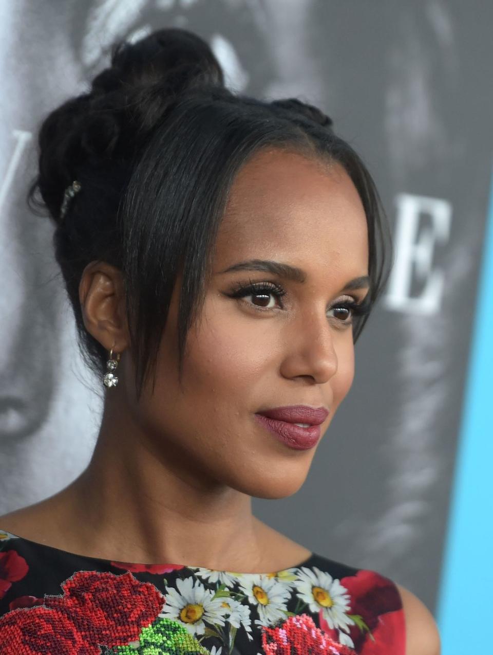 Side fringe hairstyles: Kerry Washington