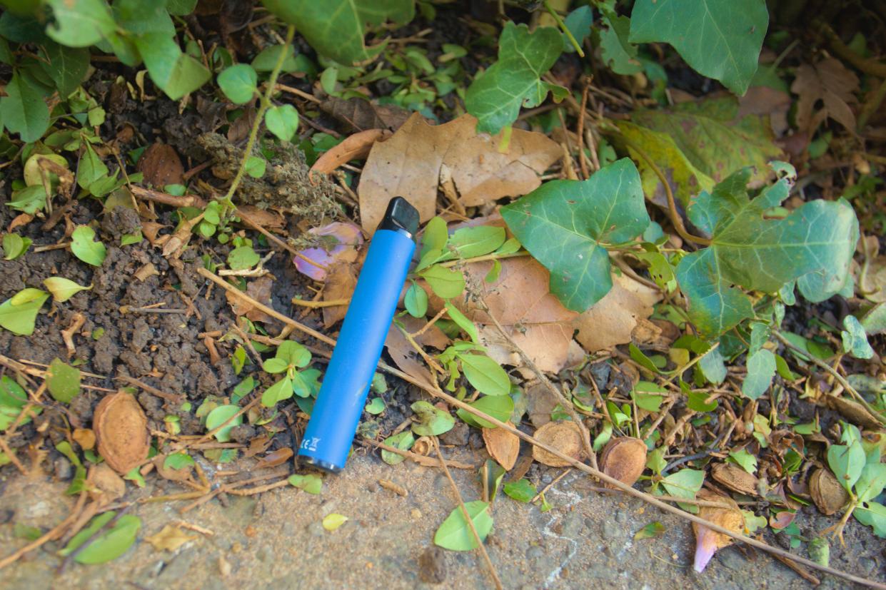 A discarded single use vape (Amamy/PA)