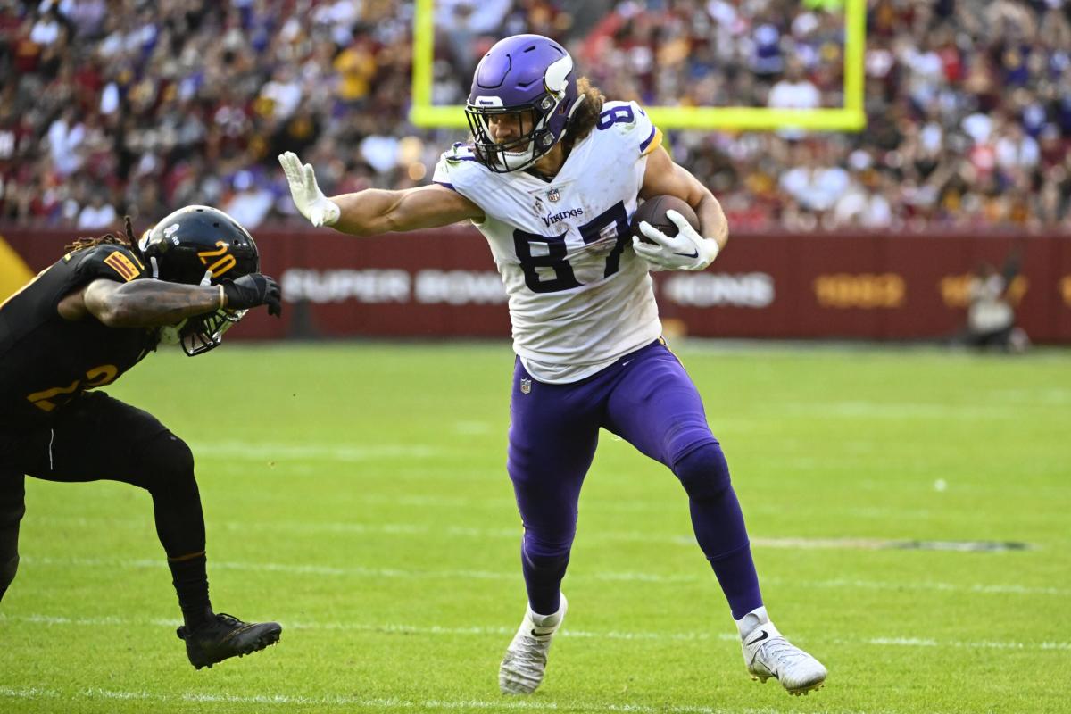 Vikings' Hockenson giddy over move near home, into 1st place