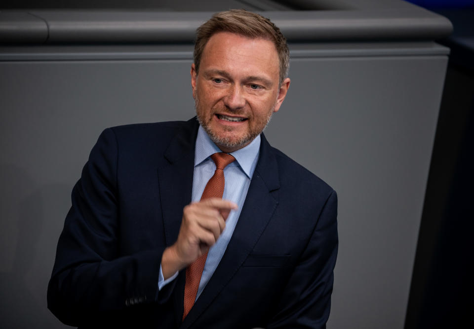 23 April 2020, Berlin: Christian Lindner, parliamentary party leader of the FDP, speaks in the plenary session of the German Bundestag. The agenda of the 156th session of the 19th legislative period includes a government statement by the Chancellor on the management of the Covid 19 pandemic in Germany and Europe, as well as several individual aspects of the consequences of the corona epidemic, a planned amendment to the Foreign Trade and Payments Act, the adoption of the Geological Data Act and the election of members of the German Ethics Council. Photo: Michael Kappeler/dpa (Photo by Michael Kappeler/picture alliance via Getty Images)