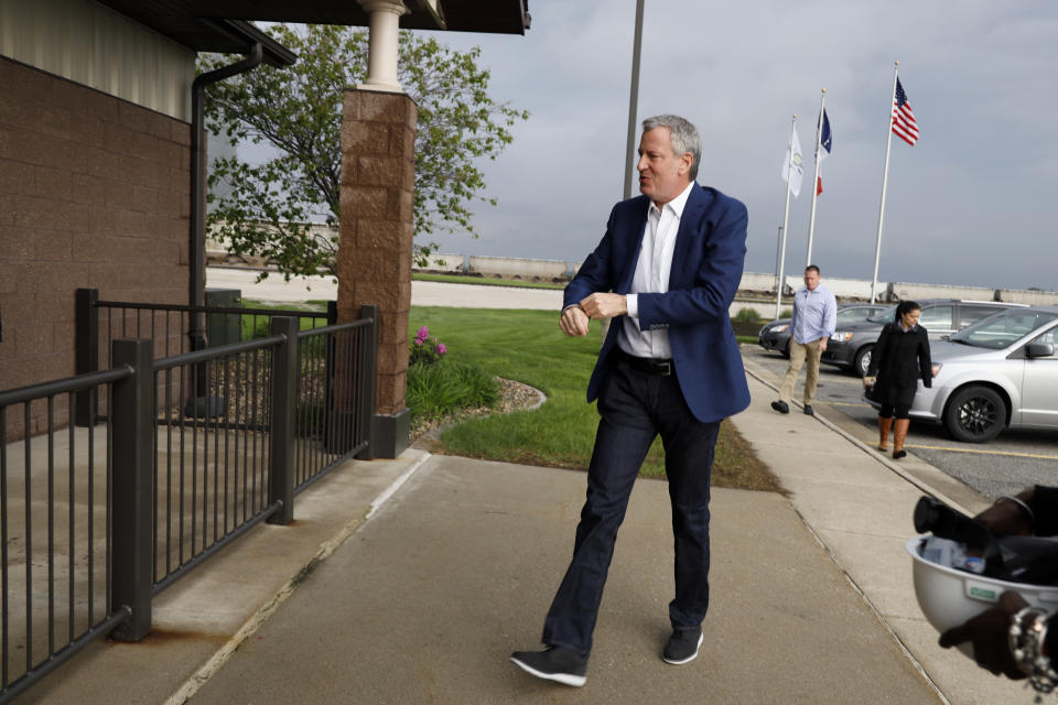 Democratic presidential candidate New York Mayor Bill de Blasio arrives to tour the POET Biorefining Ethanol Facility, Friday, May 17, 2019, in Gowrie, Iowa. (AP Photo/Charlie Neibergall)