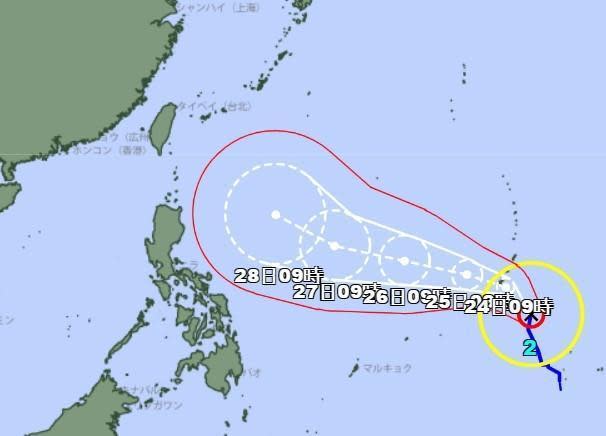 日本氣象廳於日本時間22日21時資料顯示，瑪娃颱風已轉為「強烈颱風」。（翻攝自日本氣象廳）