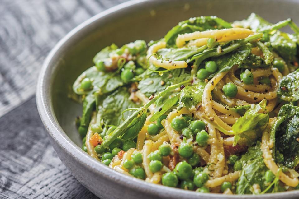 Pasta Carbonara with English Peas