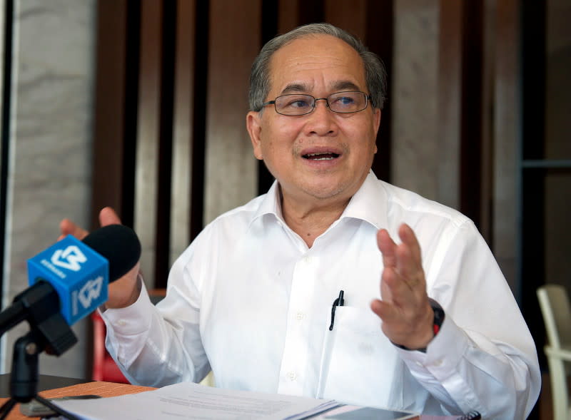 Datuk Amar Douglas Uggah assured that there will be no let-up in its joint efforts to fight the spread of the Covid-19 outbreak. — Bernama pic