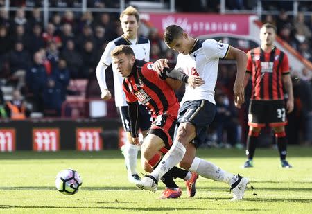 Football Soccer Britain - AFC Bournemouth v Tottenham Hotspur - Premier League - Vitality Stadium - 22/10/16 Tottenham's Erik Lamela shoots Reuters / Dylan Martinez Livepic EDITORIAL USE ONLY.