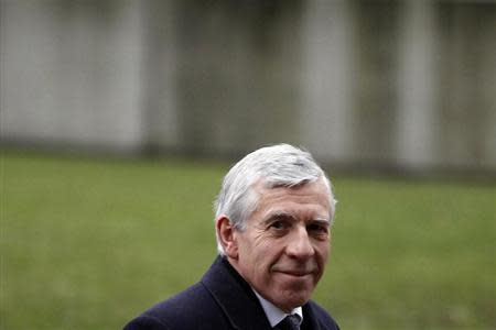 Britain's former foreign minister Jack Straw arrives to give evidence at a public inquiry into the Iraq War in London February 2, 2011. REUTERS/Stefan Wermuth