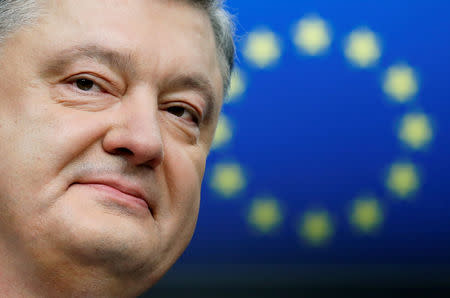 Ukrainian President Petro Poroshenko attends a news conference following a EU-Ukraine summit in Brussels, Belgium, November 24, 2016. REUTERS/Francois Lenoir/Files