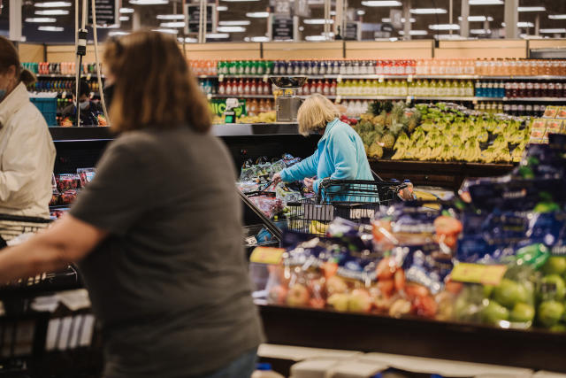 Fred Meyer awards bonuses, new benefits to workers after virus-inspired  panic buying 