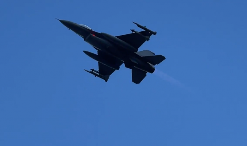 花蓮空軍基地起降F-16V戰機。（圖／中天新聞畫面）