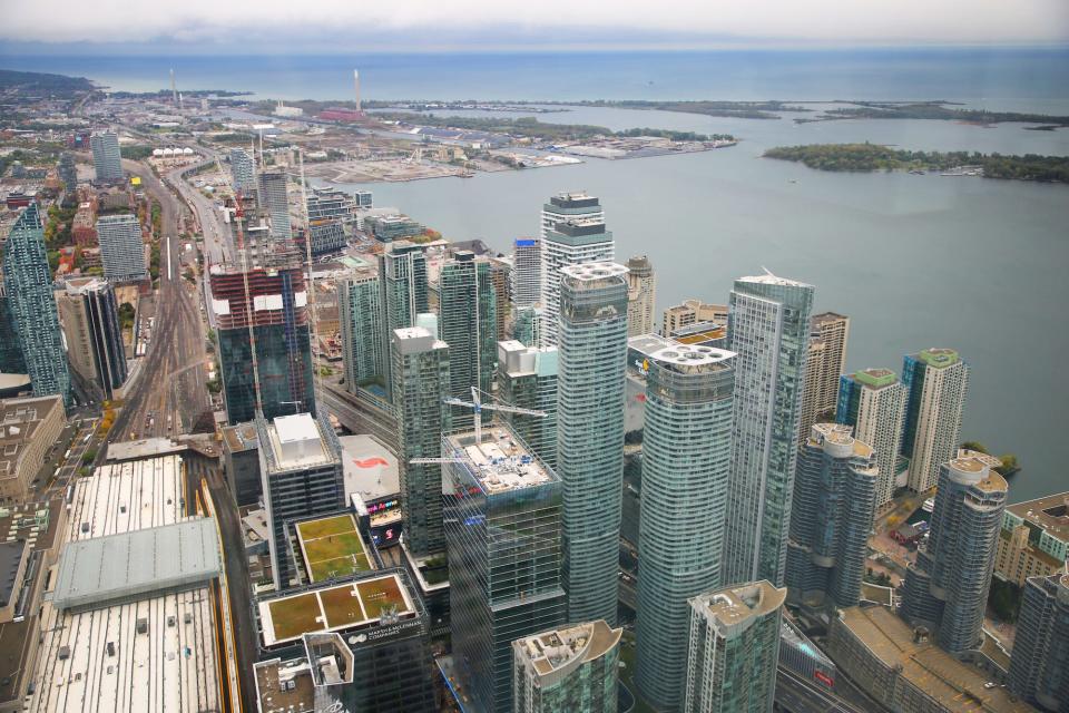 skyline toronto cn tower