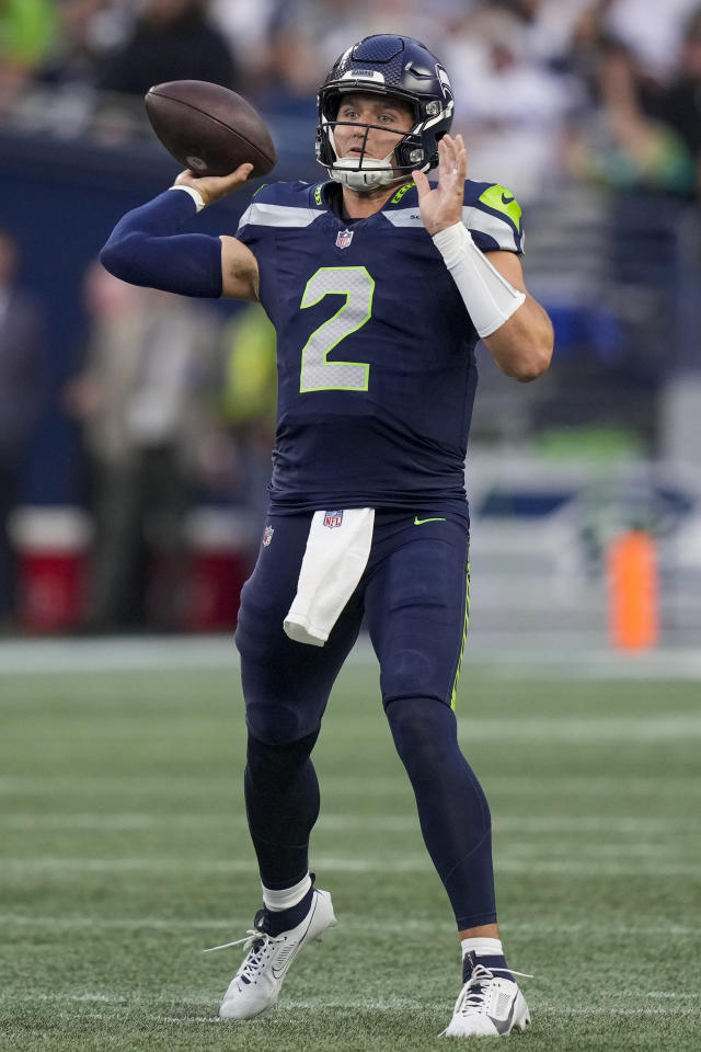 Seattle Seahawks top Dallas Cowboys 22-14 as starters look sharp - Seattle  Sports