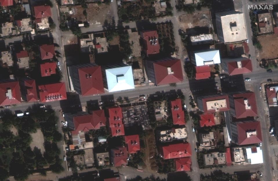 A close up view of buildings in Islahiye, Turkey before earthquake. (Satellite image ©2023 Maxar Technologies.)