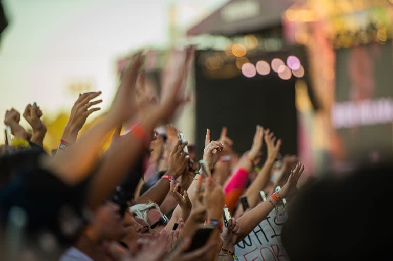 Para comprar comida y merchandising en el Lollapalooza, es necesario tener la pulsera cargada