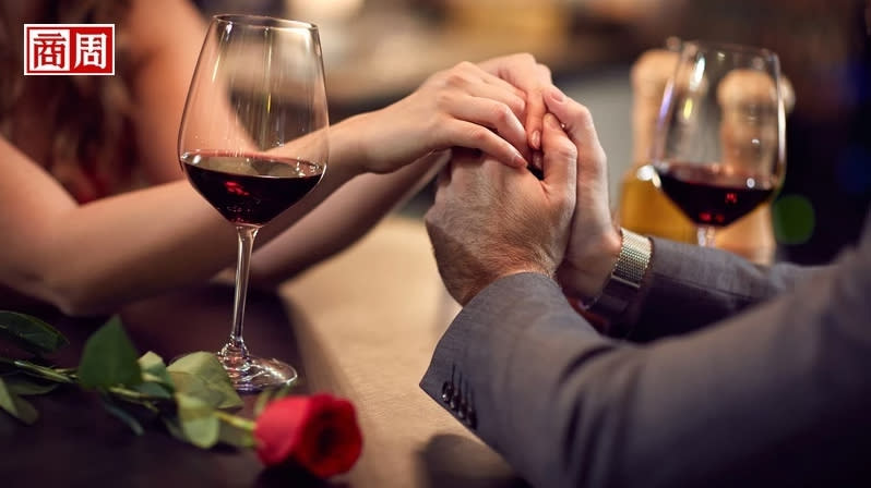 精緻高檔餐廳再見，美國84％單身族現在想要隨意一點約會。 (來源：Dreamstime)