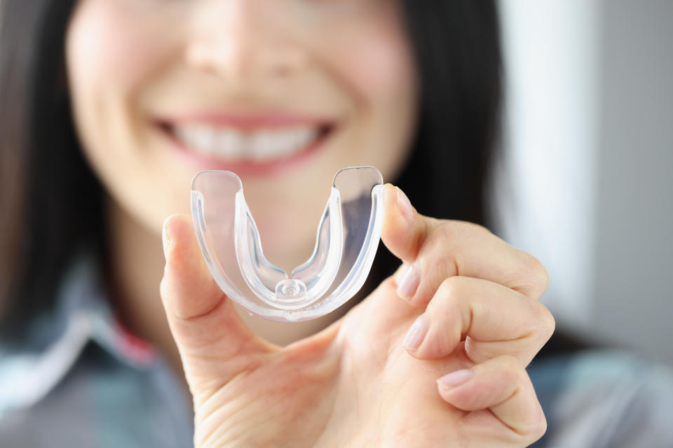 Zahnschiene aus transparentem Kunststoff