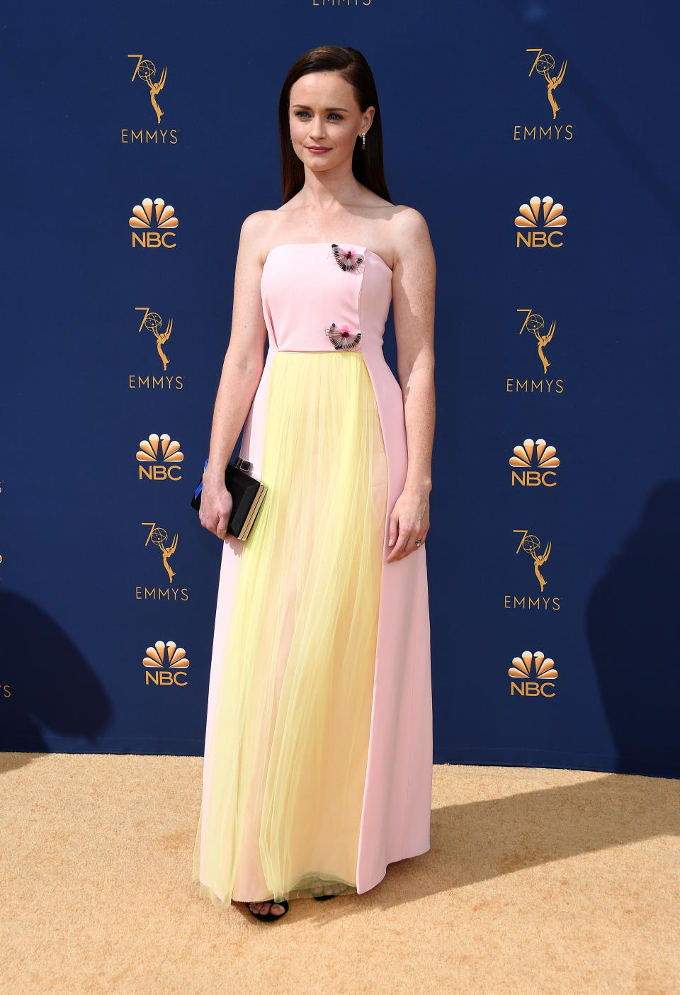 <p>Alexis Bledel of Gilmore Girls fame keeps her red carpet game elegant in pastels.<br>Photo: Getty </p>