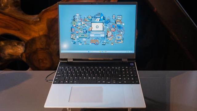 Framework's latest 13.5 inch laptop (and upgrade modules) comes