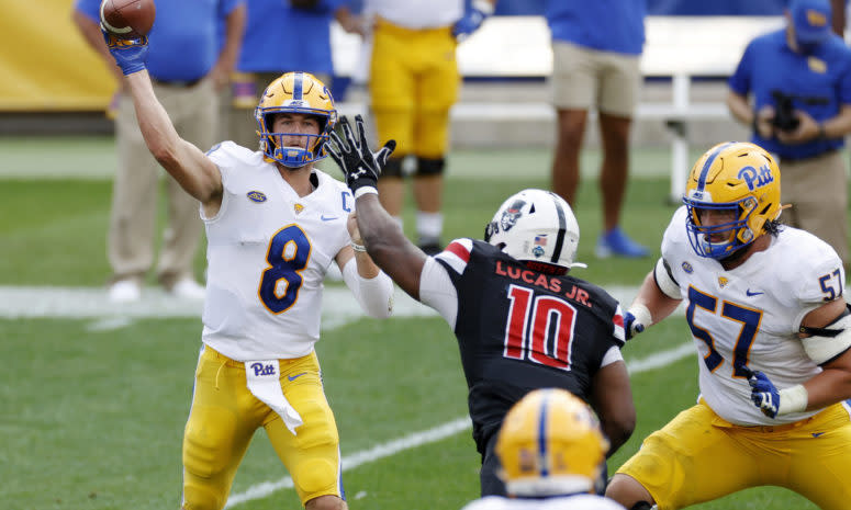 Kenny Pickett throws the ball for the Pitt Panthers. He's now a 2022 NFL Draft prospect.