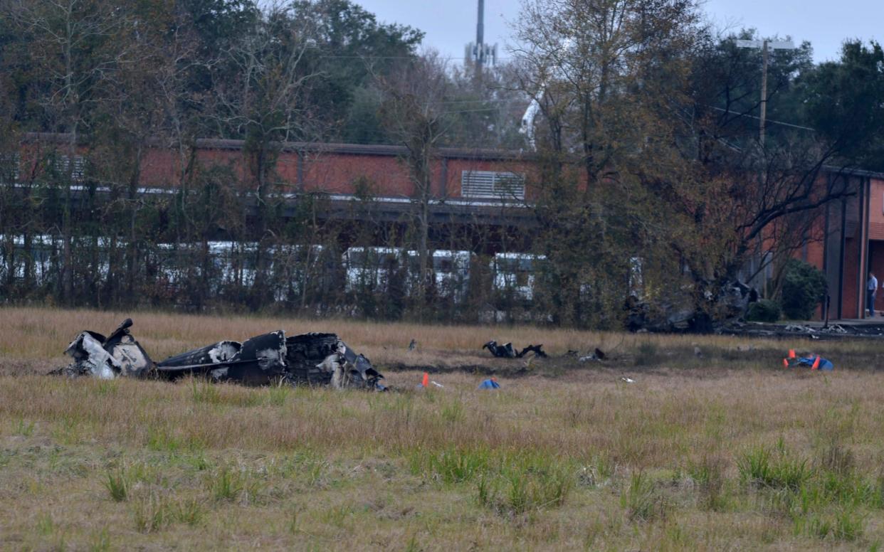 Five people killed after light aircraft crashes shortly after take off in Louisiana - The Daily Advertiser