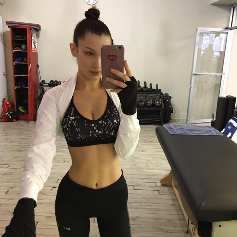 <h2>Bella Hadid</h2> <p>Just like her sis, she can fight with them best of them. See her in action <a rel="nofollow noopener" href="https://www.instagram.com/p/BNP39spg5f2/?hl=en" target="_blank" data-ylk="slk:here;elm:context_link;itc:0;sec:content-canvas" class="link ">here</a>.</p> <h4>@bellahadid</h4>